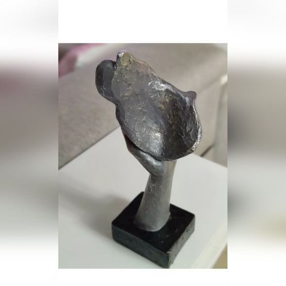 Abstract Modern Thinking Lady Face Hand Sculpture 11" Tall 2 Blue And 1 Dark G - Picture 4 of 9